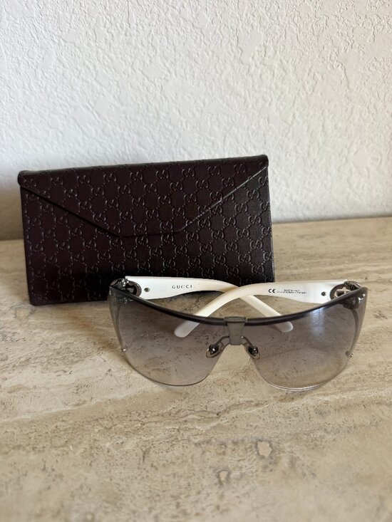 Authentic Y2K Gucci Crystal GG Logo Sunglasses Model 2807/S White Silver Ombre main image 4